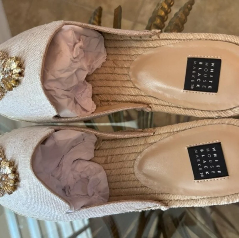 WHBM JOSI JEWELED PINEAPPLE ESPRADILLE SLIDE SIZE 9